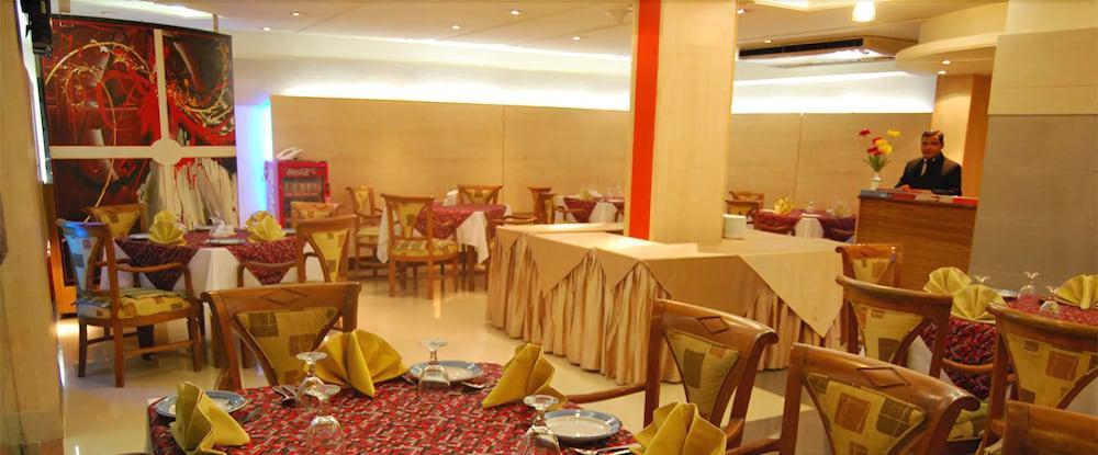 Rigs Inn داكا المظهر الخارجي الصورة